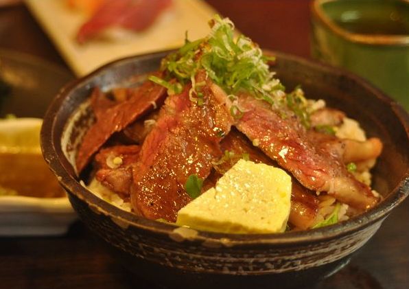 台北餐廳│築地野台壽司- 值得一來再來的好魚丼飯烤物> 旅食> 台灣